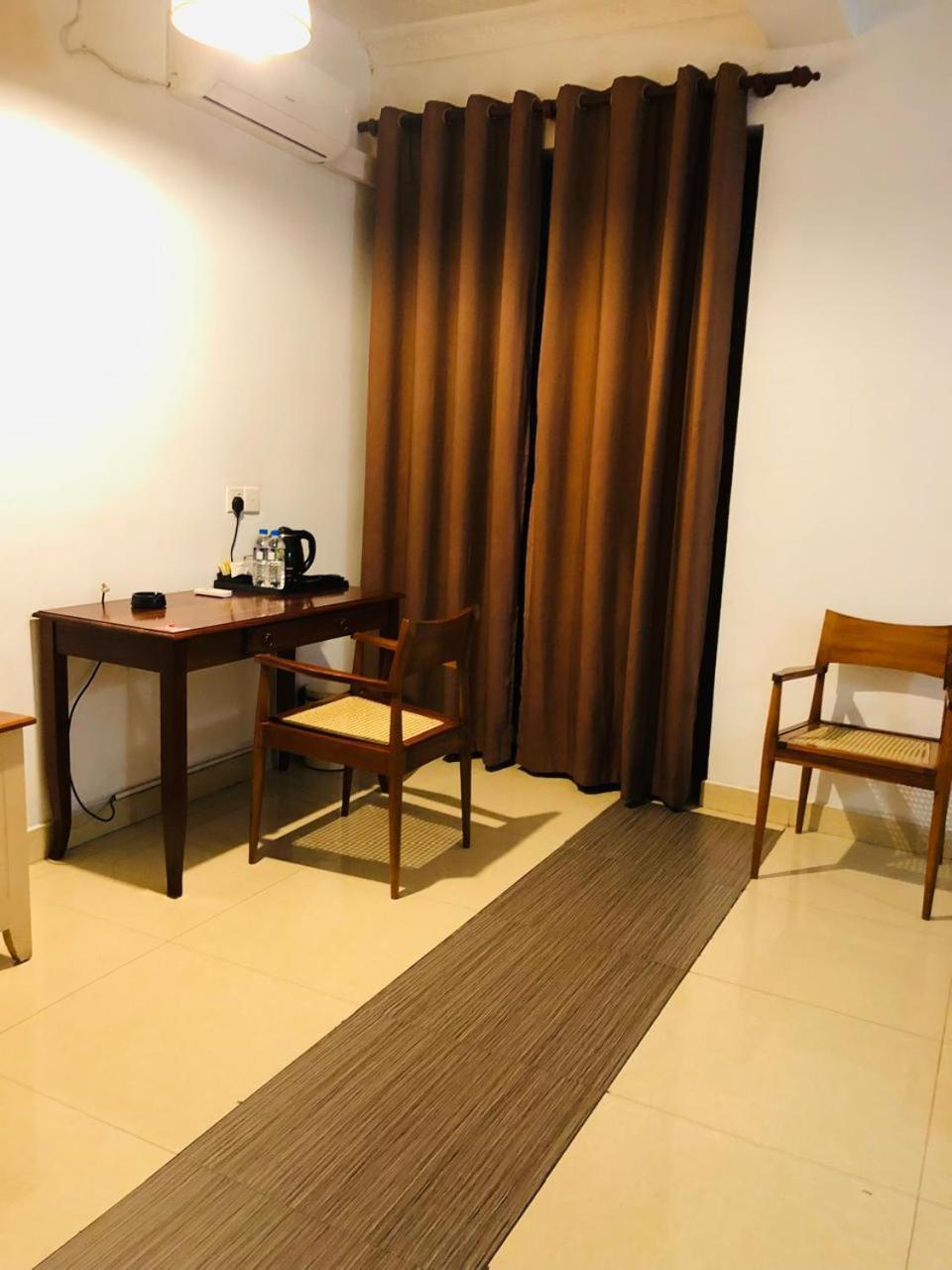 Lafala & Service Hotel Colombo
