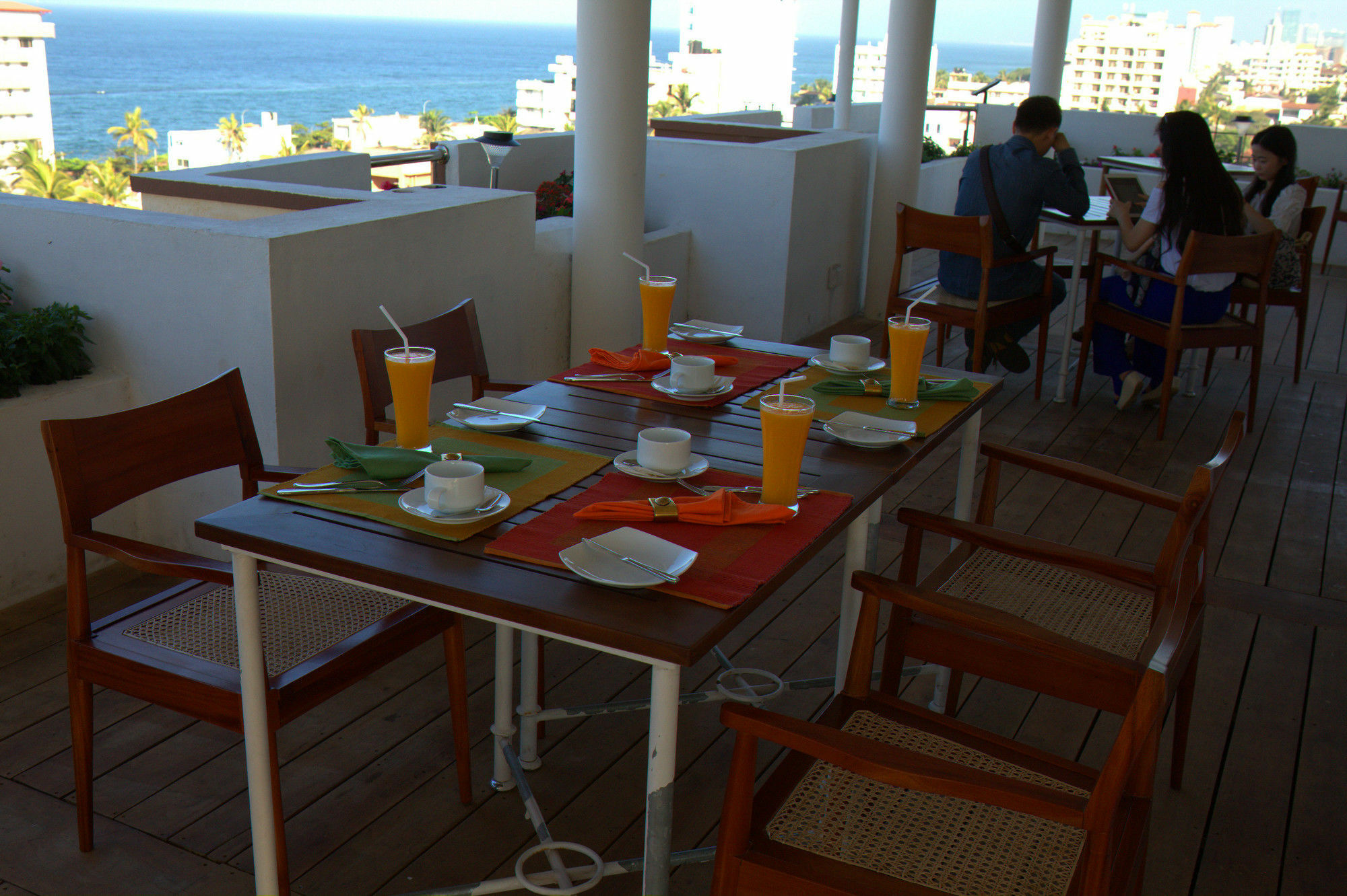 Lafala & Service Hotel