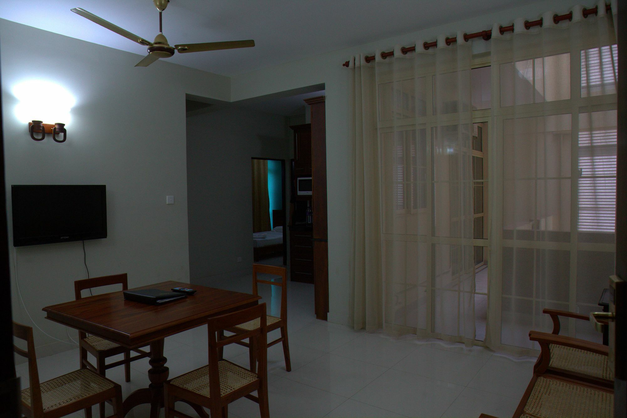 Lafala & Service Hotel