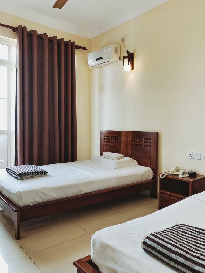 Hotel Lafala & Service 3*